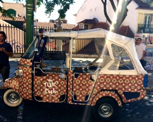 Graffiti tuk tuk in Lisbon