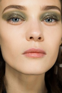  Dior Fall 2014  runway beauty Vogue.fr