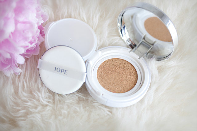 cushion compacts are a revolution in makeup application